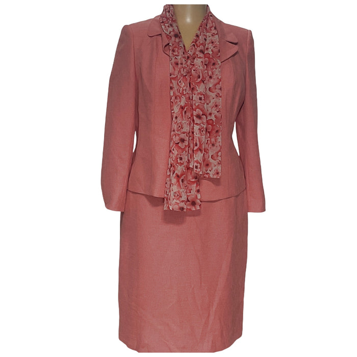 Le Suit Women's Pink Outfit 16P