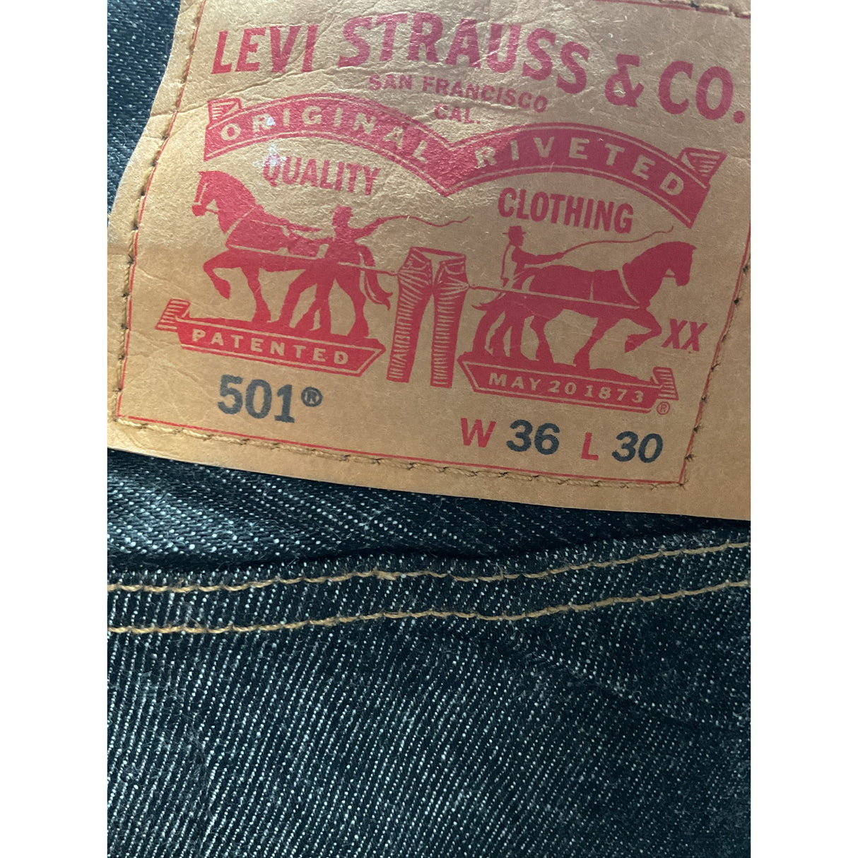 Levi's Black Ankle Jeans - Size 36/30