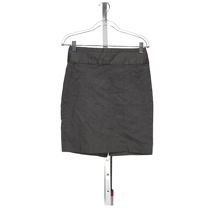 Banana Republic Gray Mini Skirt - Size 2