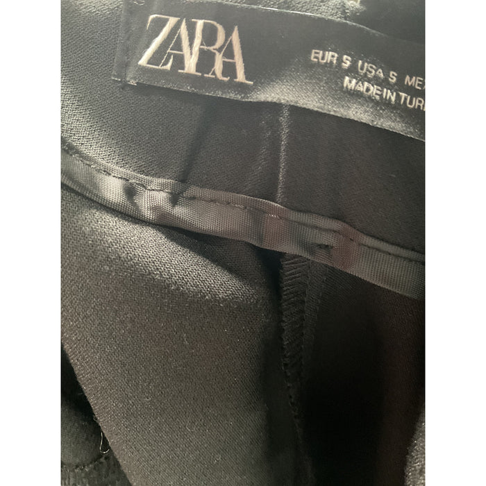 ZARA Black Ankle Pants, Size S