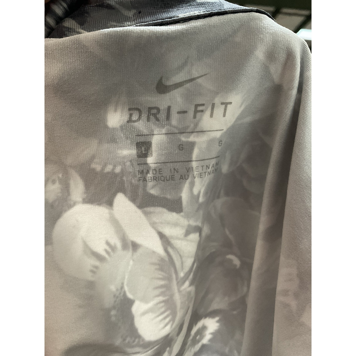 Women's Nike Floral Blouse - Size L