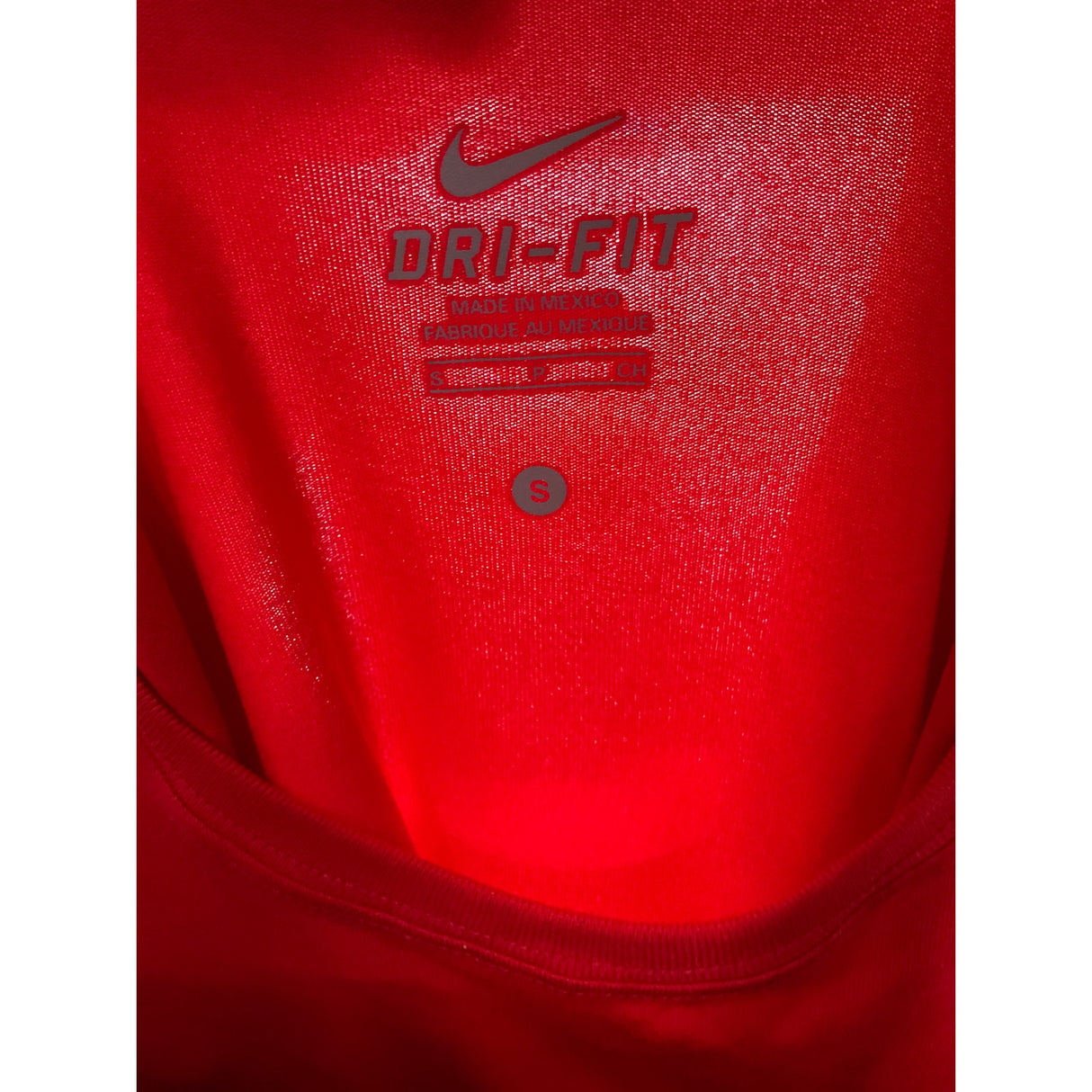 Nike Red Polyester Activewear Top (Women's, Size S)