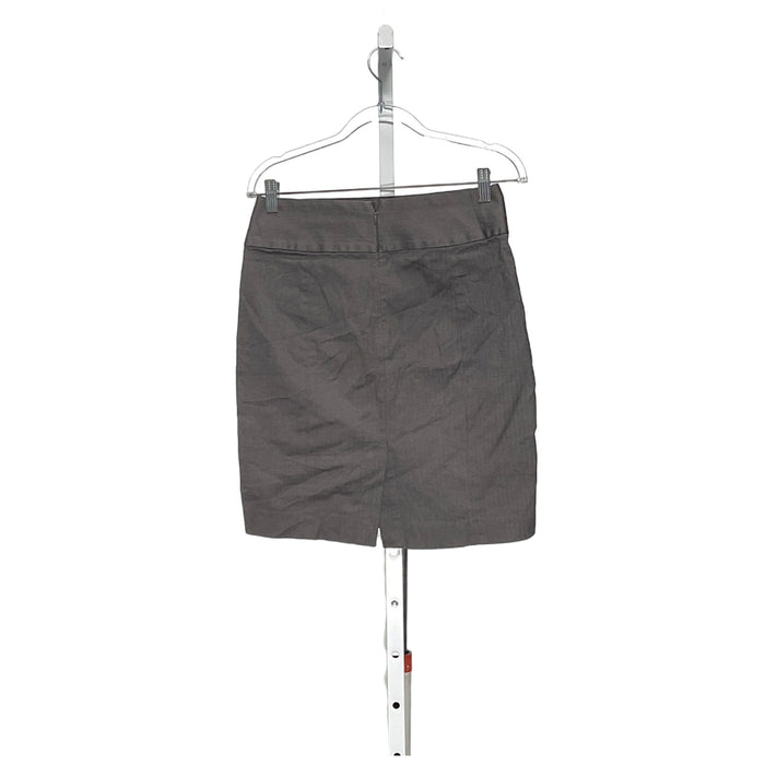 Banana Republic Gray Mini Skirt - Size 2