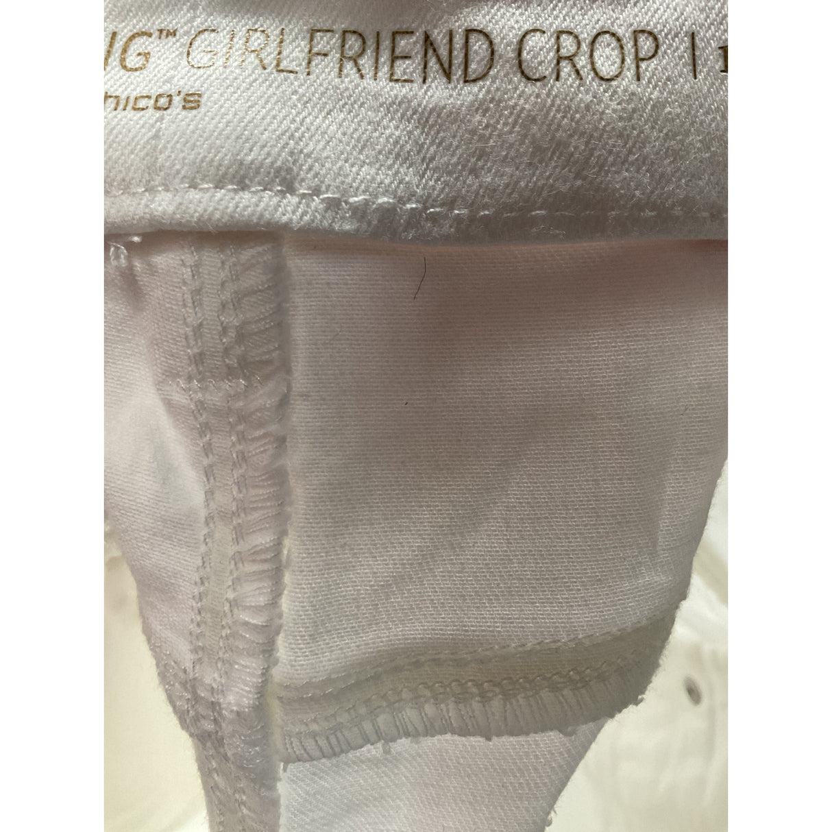 Chico's White Girlfriend Crop Pants