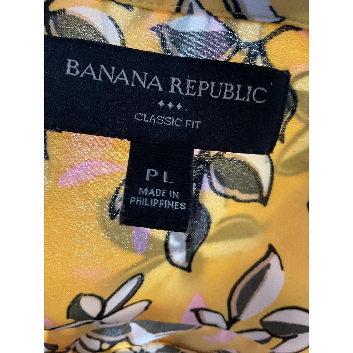 Banana Republic Women's Yellow Polyester Button-Up (PL)