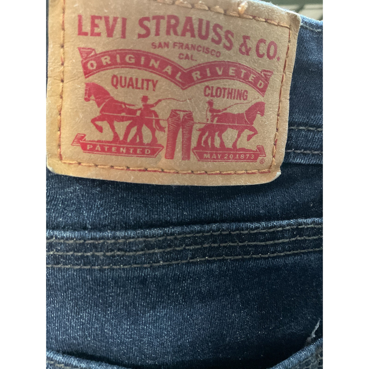 Levi's Blue Ankle Jeans - Size 27