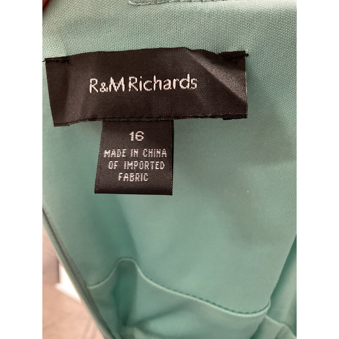 R&M RICHARDS Green Plus Size Shift Dress