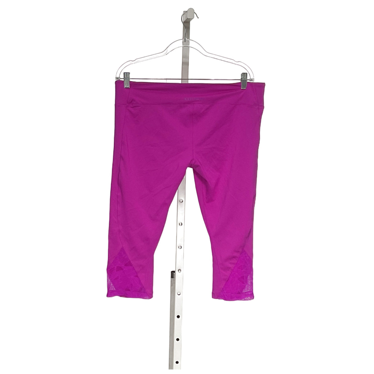 Under Armour Women's Capri Leggings in Purple XL