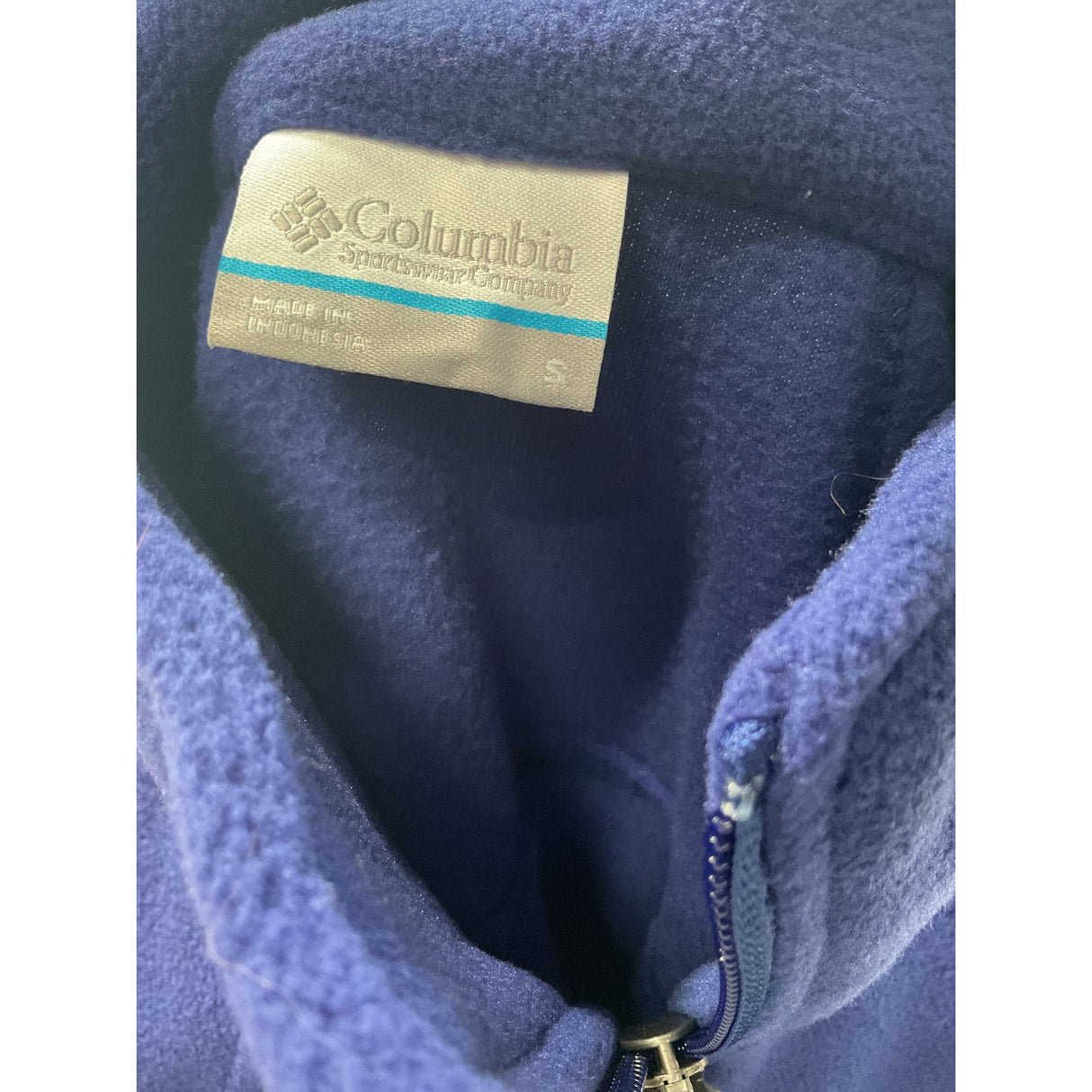 Columbia Blue Women's Full Zip Sweater