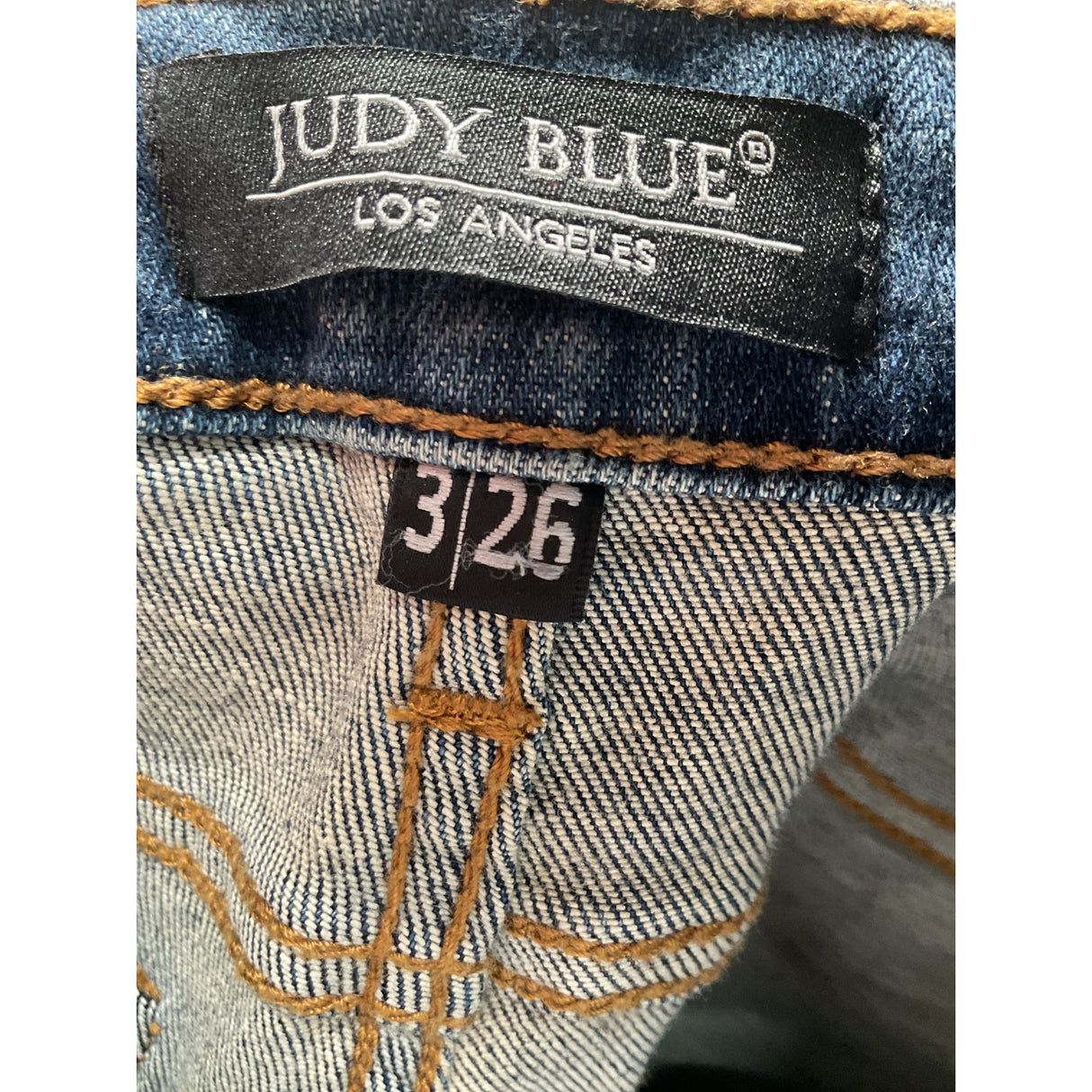 Judy Blue Blue Ankle Jeans 26