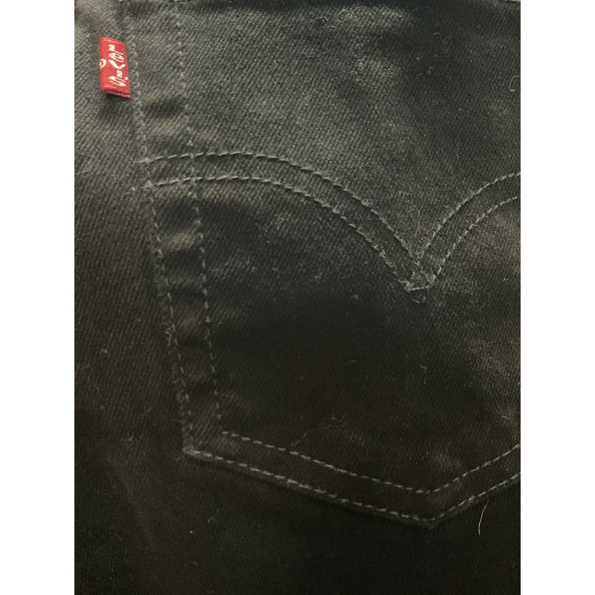 Levi's Black Tapered Jeans - Size 6R