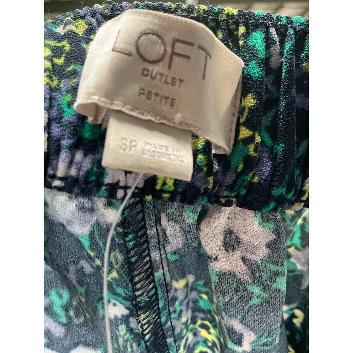 LOFT Multicolor Petite Capri Pants SP