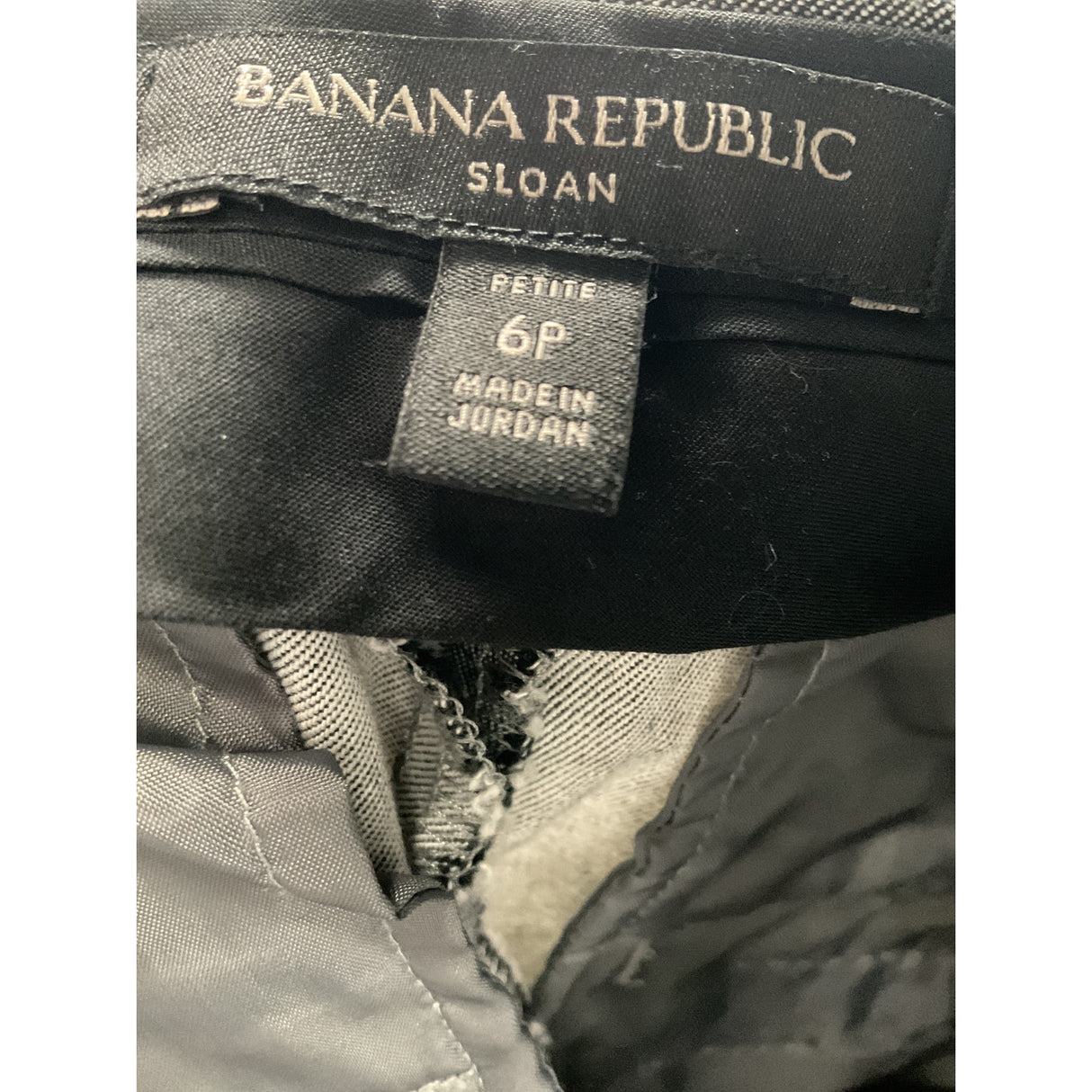 Banana Republic Gray Cropped Pants - Size 6P