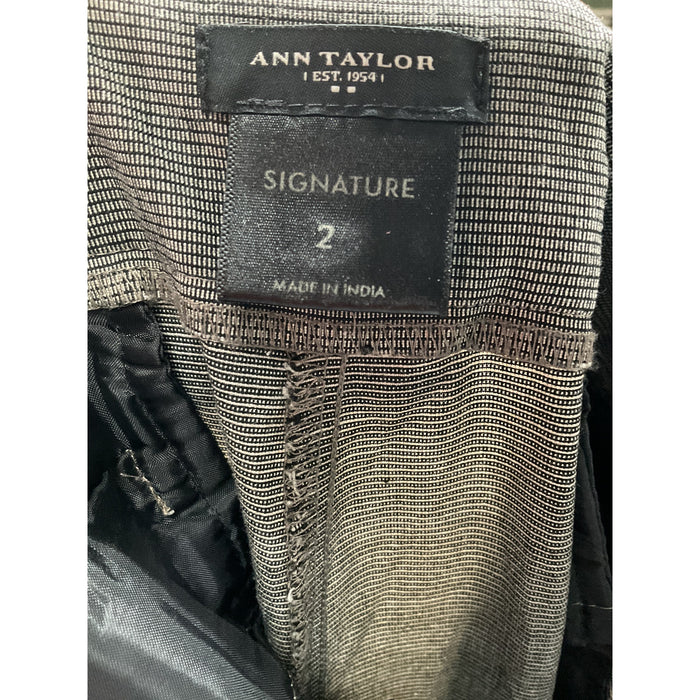 Ann Taylor Gray Ankle Pants - Size 2