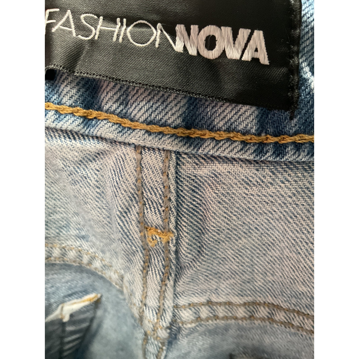 Fashion Nova Blue Ankle Jeans - Size 3