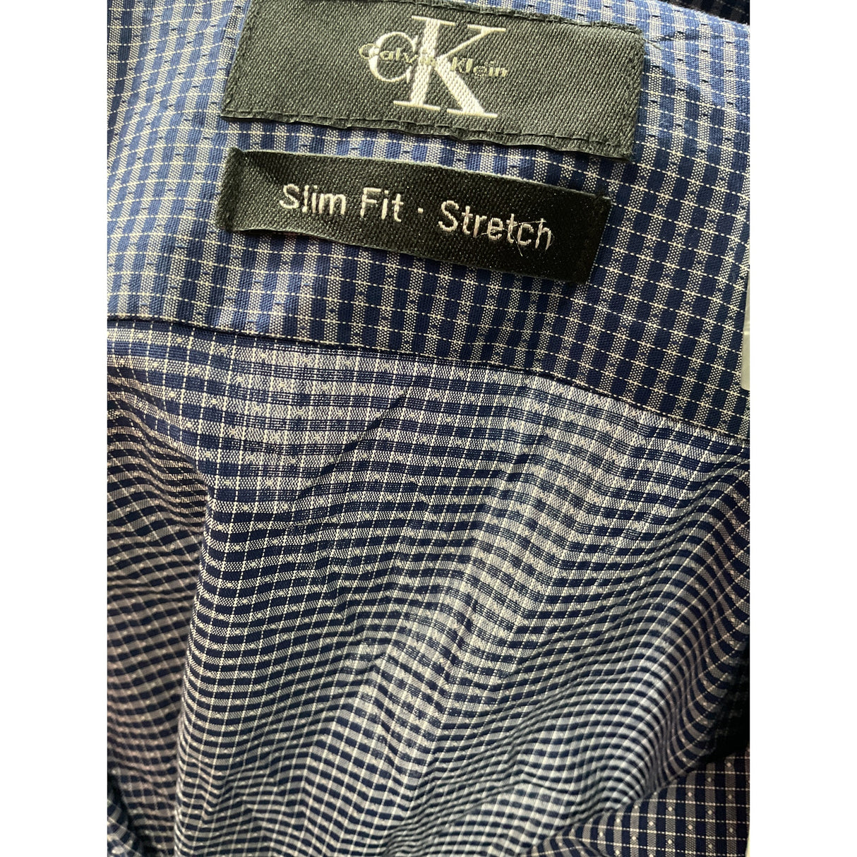 Calvin Klein Men's Blue Long Sleeve Button-Up Shirt in Size M