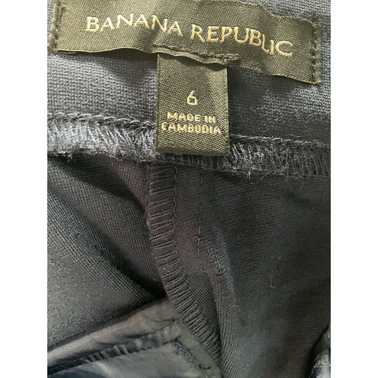 Banana Republic Blue Tapered Pants - Women's Size 6