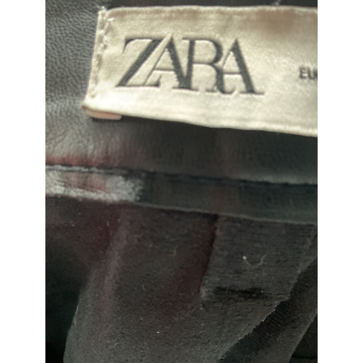 ZARA Black Ankle Pants - Size 4