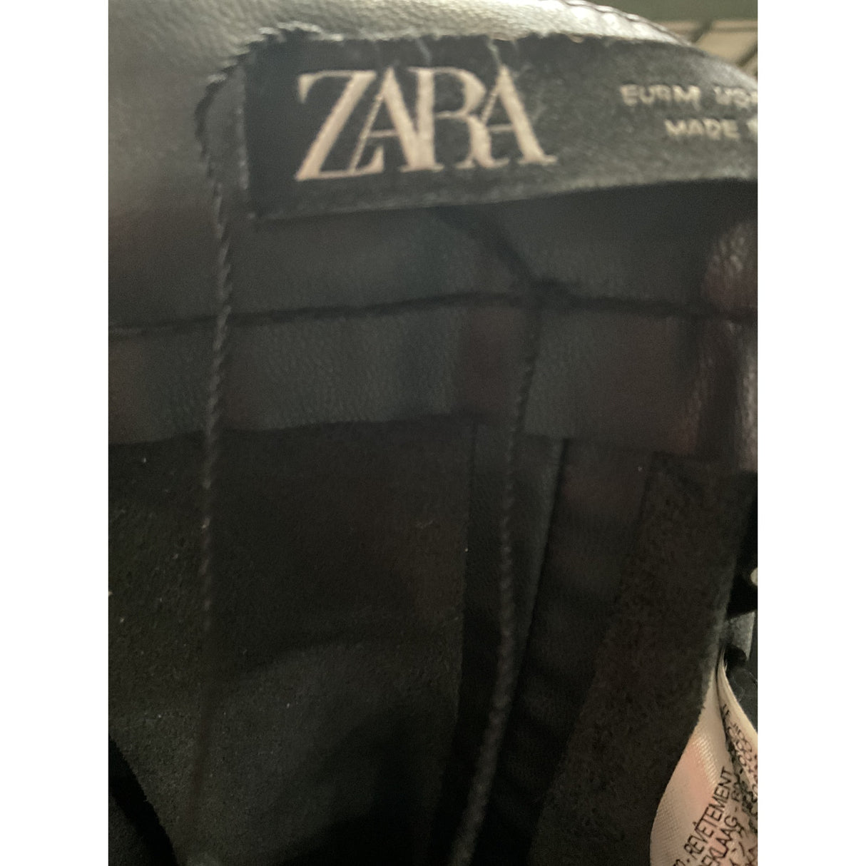 ZARA Black Ankle Pants - Women's M