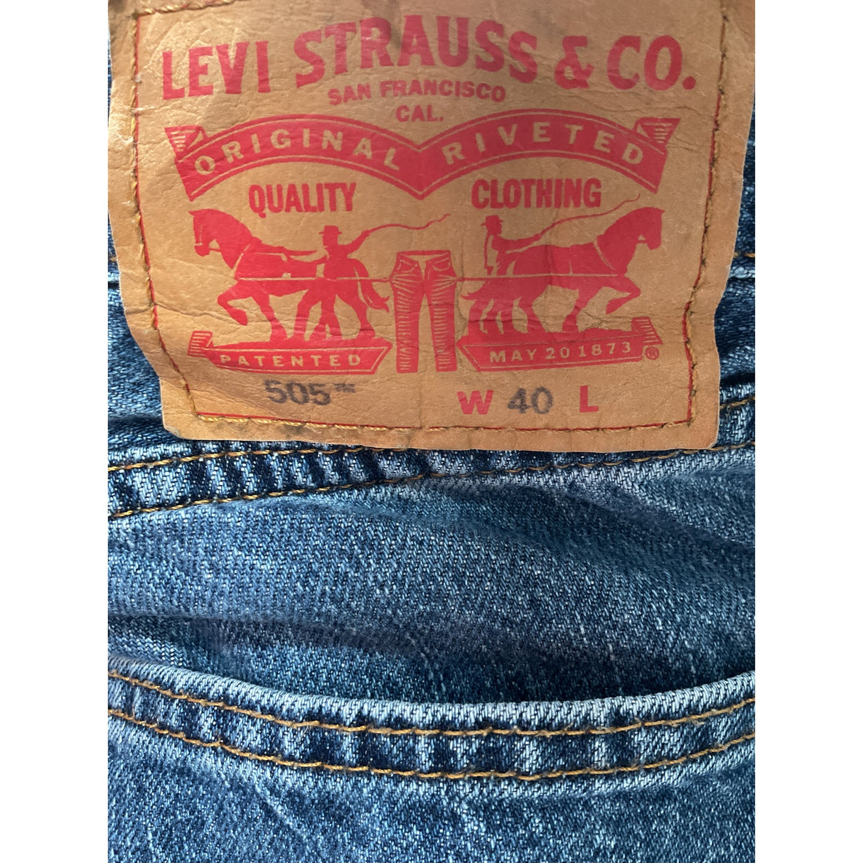 Levi's Bermuda Shorts - Size 40