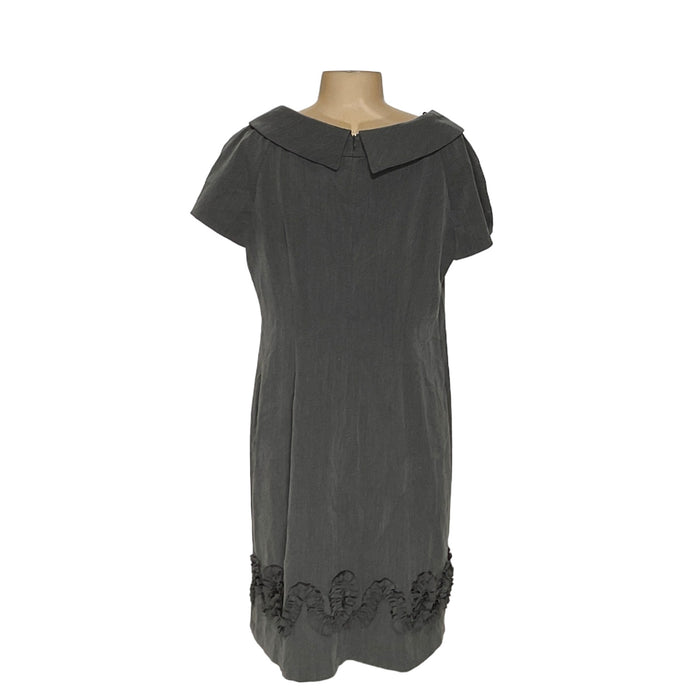 R&M Richards Gray Shift Dress - Size 16