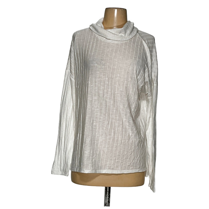 Banana Republic White Pullover Sweater - Women's Medium