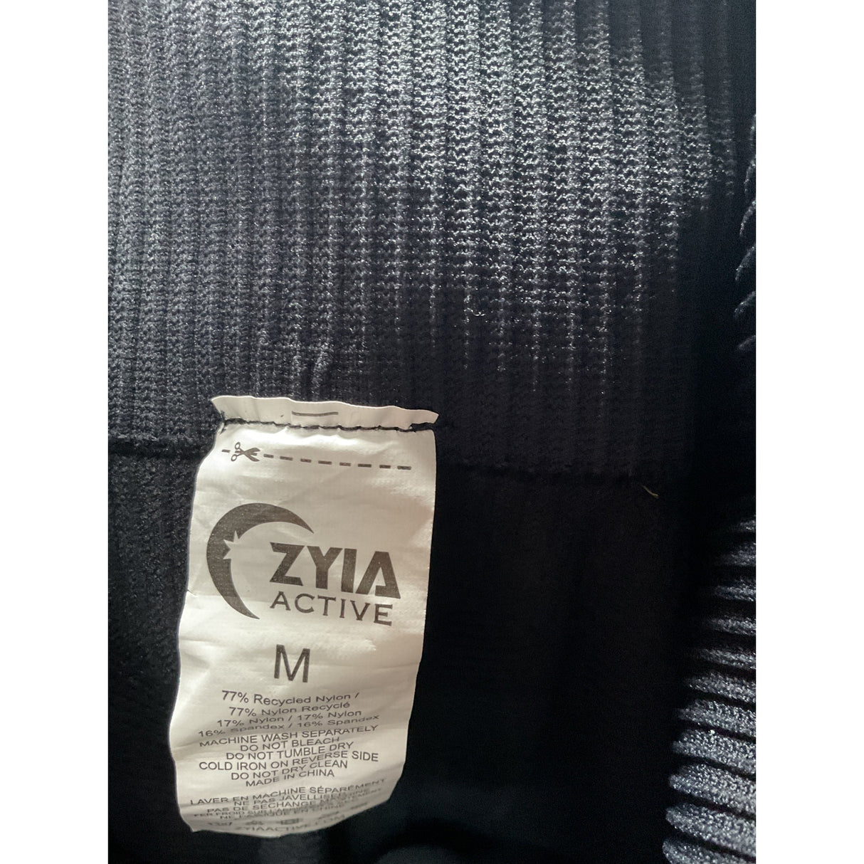 ZYIA Black Capri Leggings - Women's Size M