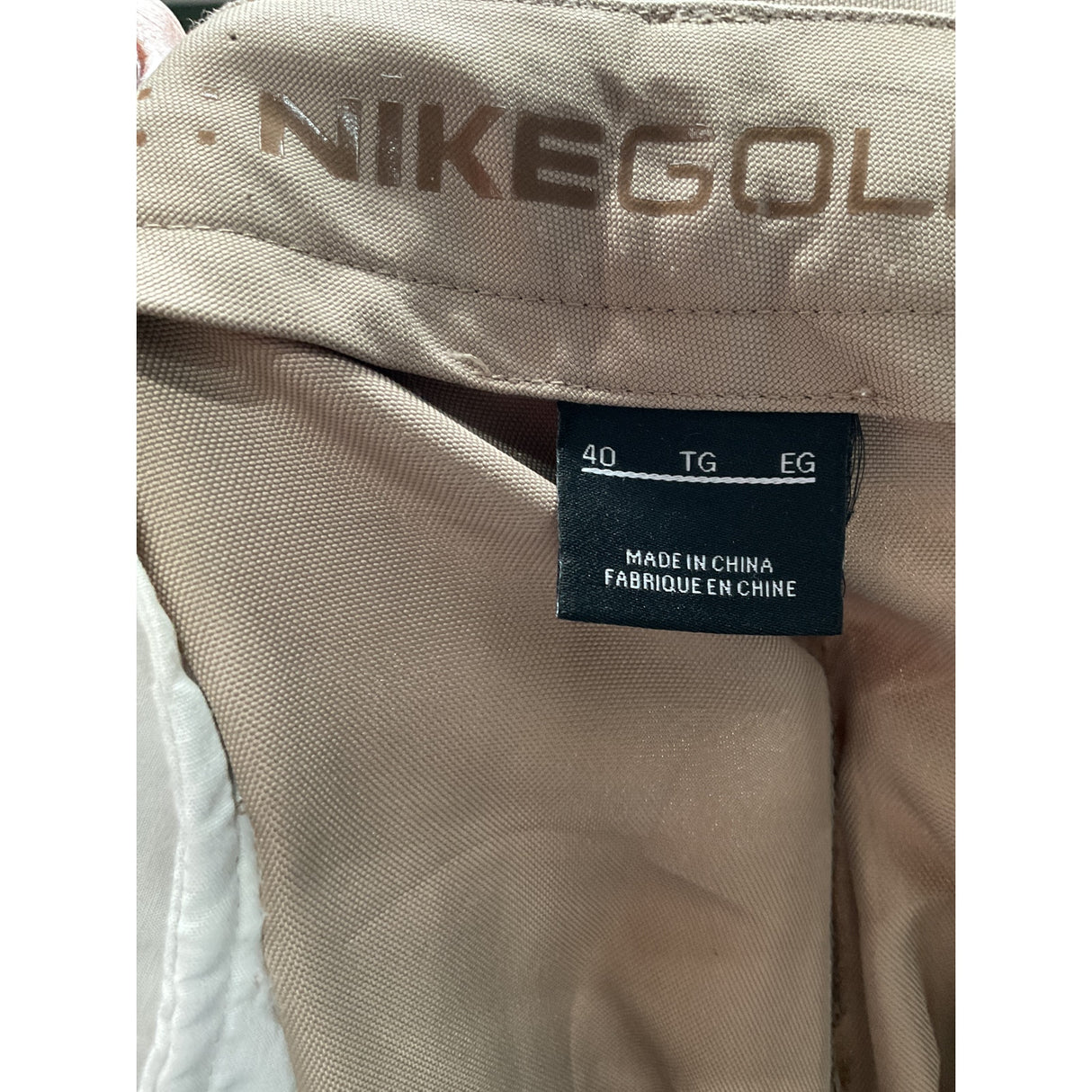 Nike Golf Men's Beige Bermuda Shorts Size 40