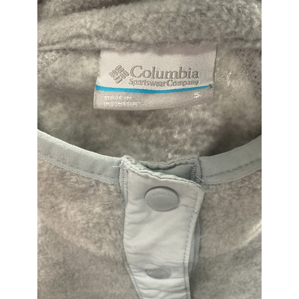 Columbia Women's Gray Fleece Henley Sweater