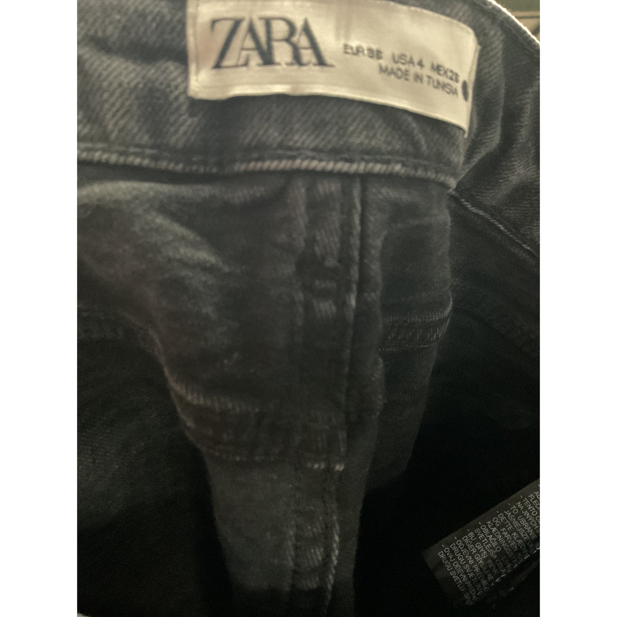 ZARA Black Ankle Jeans - Size 4