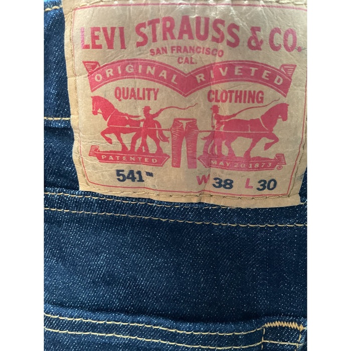 Levi's Men's Blue Jeans - Size 38