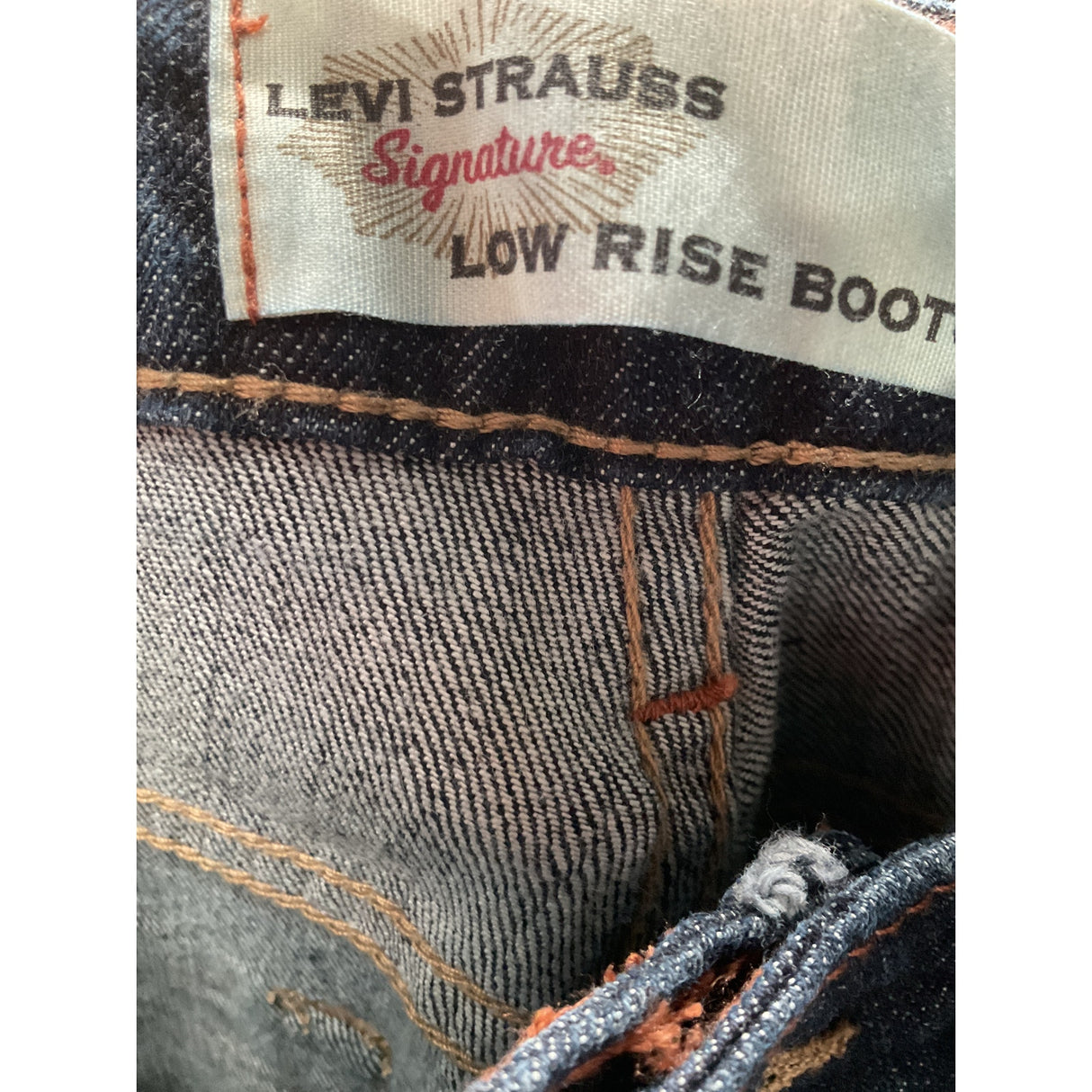 Levi's Blue Women's Jeans - Size 6 Ankle