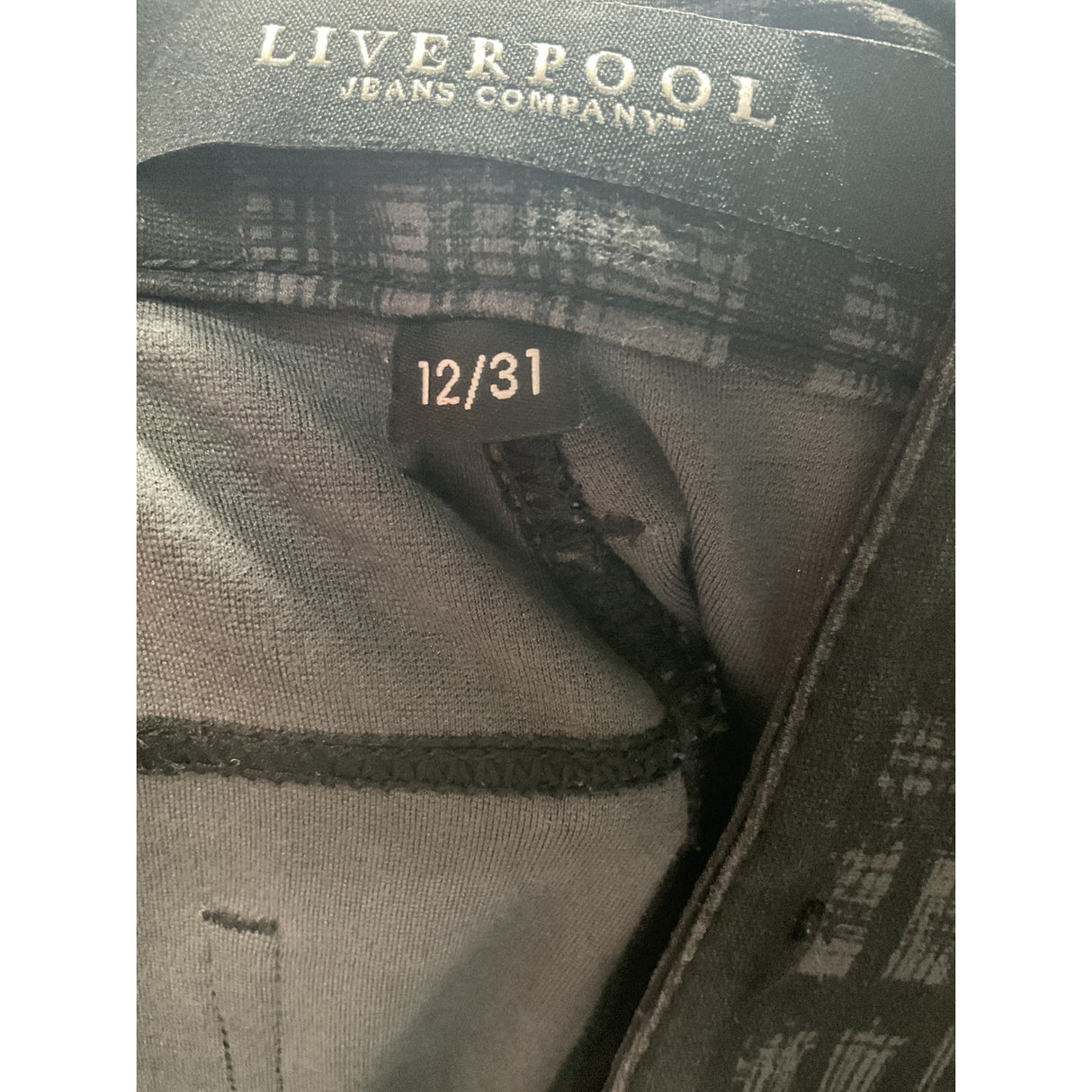 LIVERPOOL Black Ankle Pants - Size 12