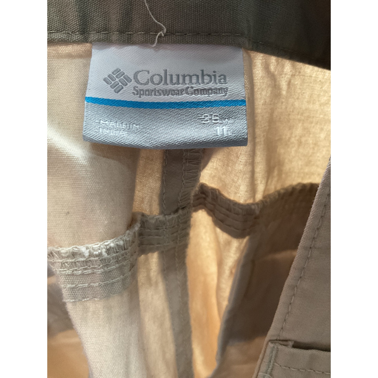 Columbia Men's Beige Bermuda Shorts