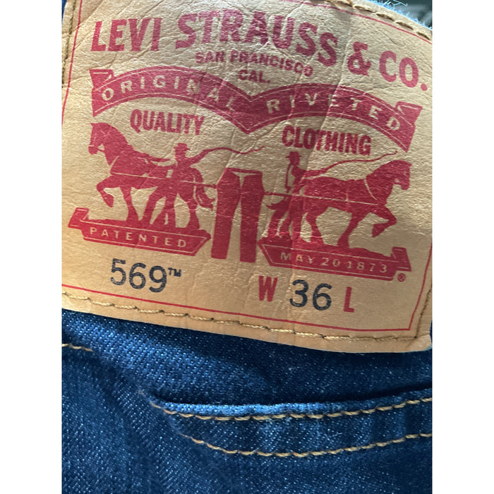 Levi's Men's Blue Bermuda Shorts - Size 36