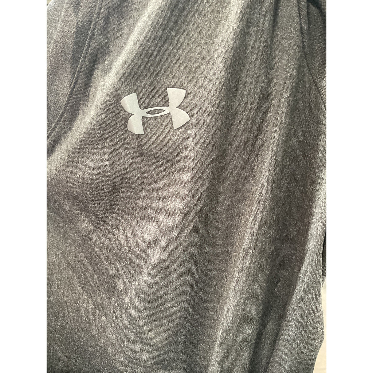 Under Armour Women's Gray Activewear Top - Size MD