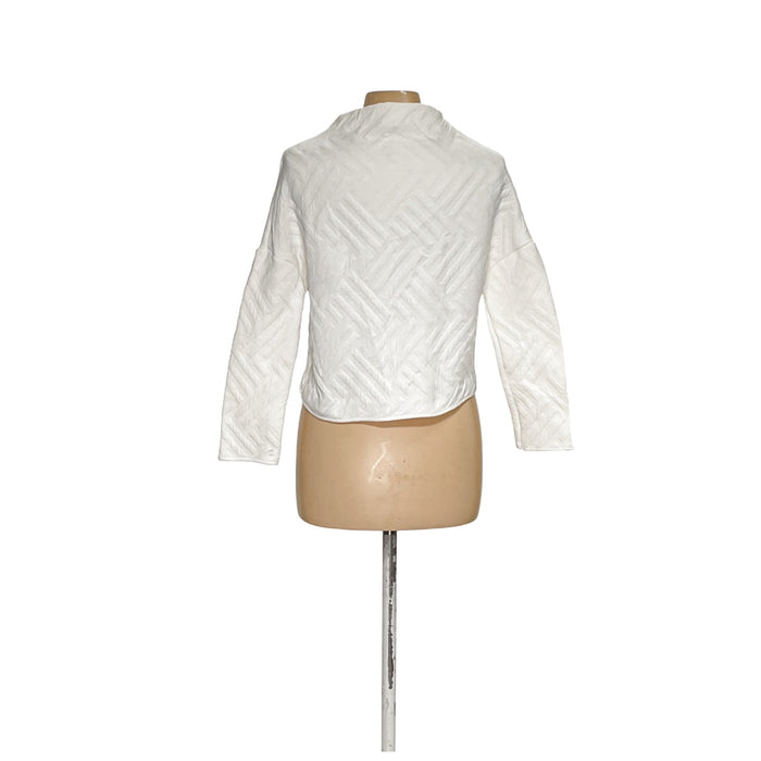 ZARA White Pullover Sweater Size M