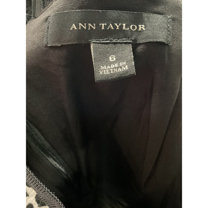 Ann Taylor Mini Skirt - Size 6