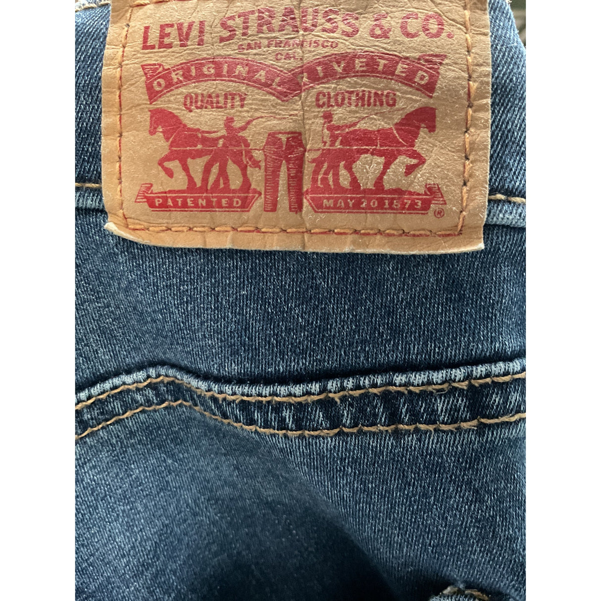 Levi's Ankle Jeans - Size 28, Blue