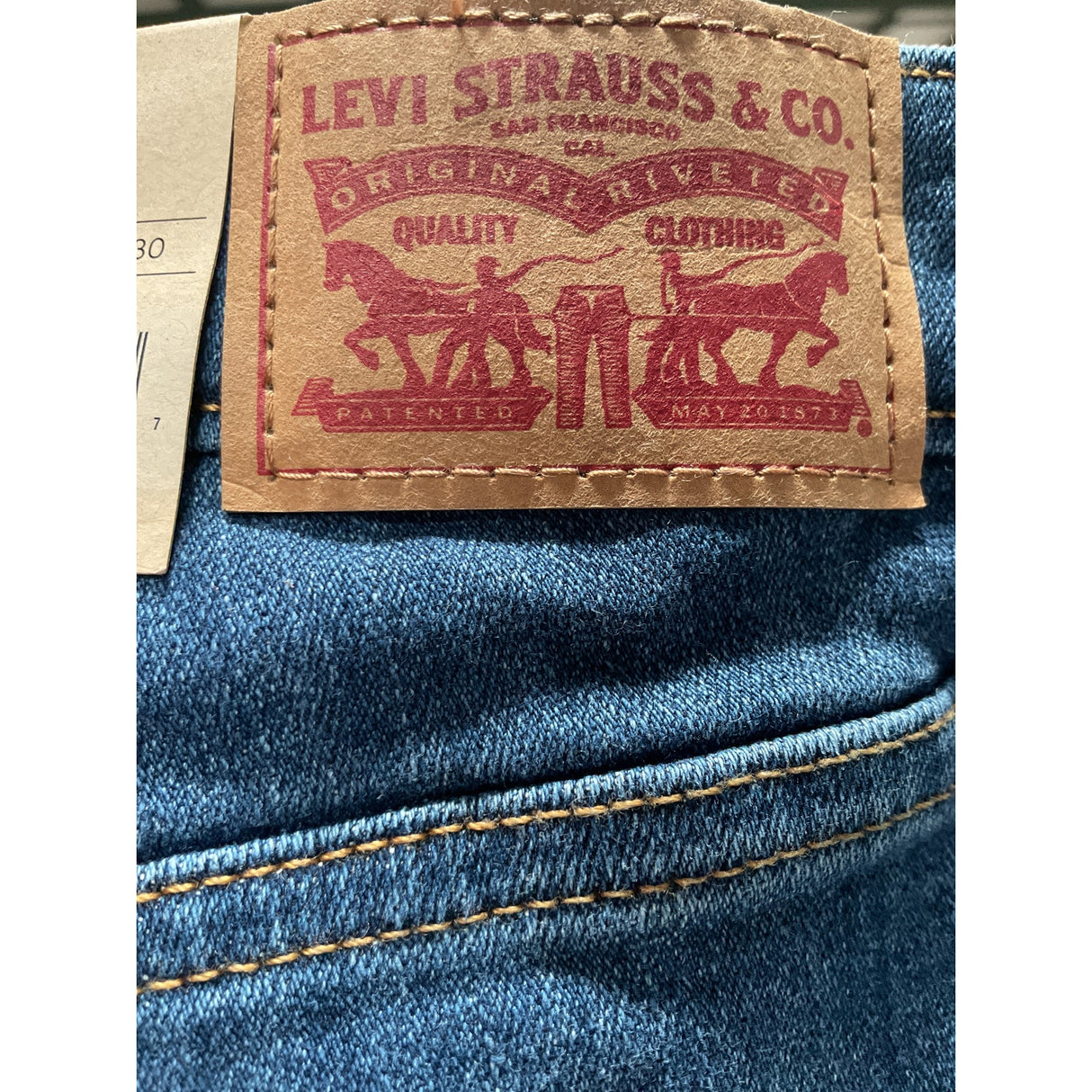 Levi's Blue Ankle Jeans - Women's Size 4