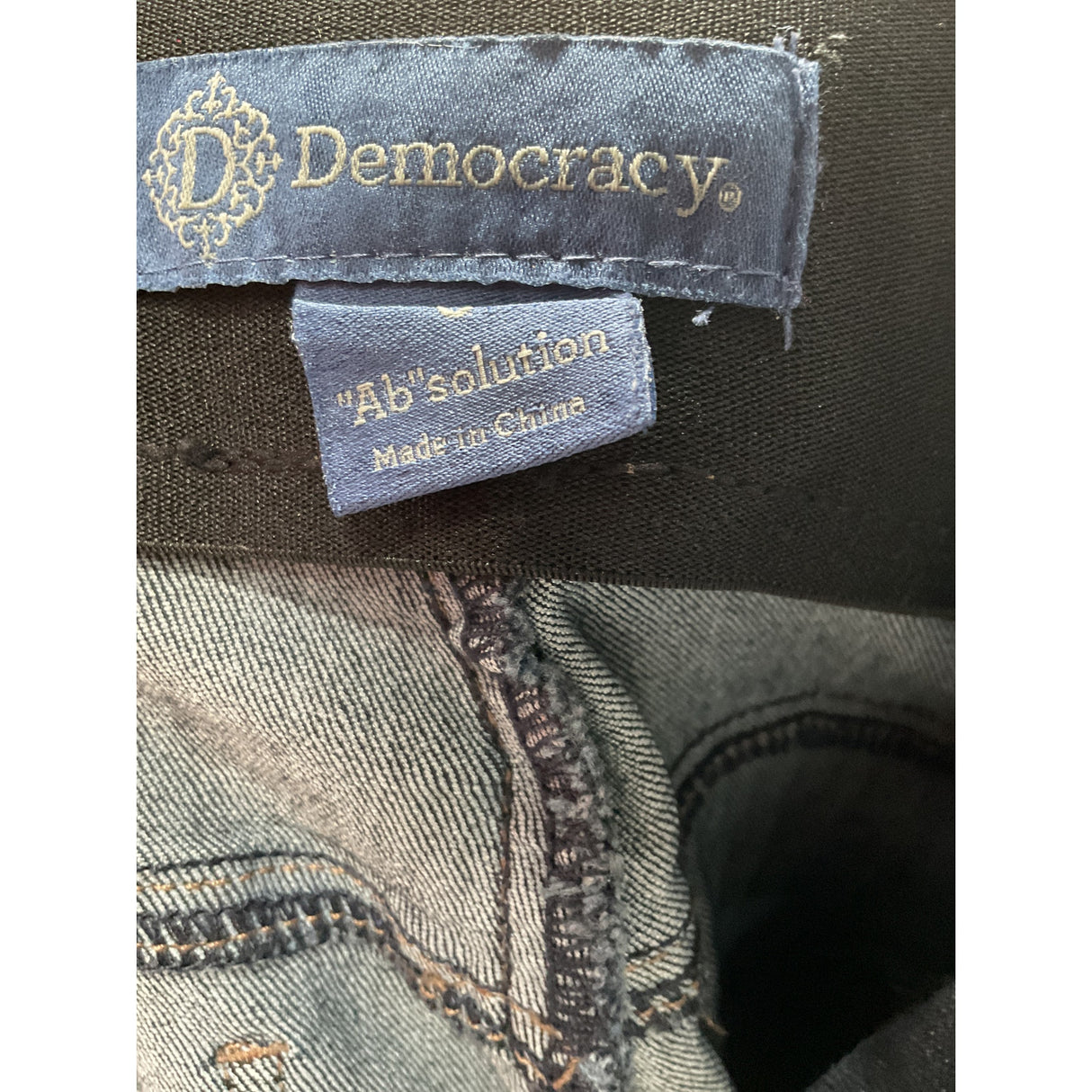 Democracy Women's Blue Jegging Jeans - Size 6